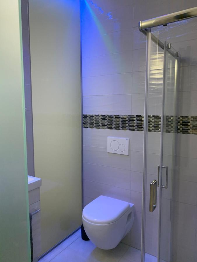 Executive Single Room With En-Suite In Guest House City Centre 룩셈부르크 외부 사진