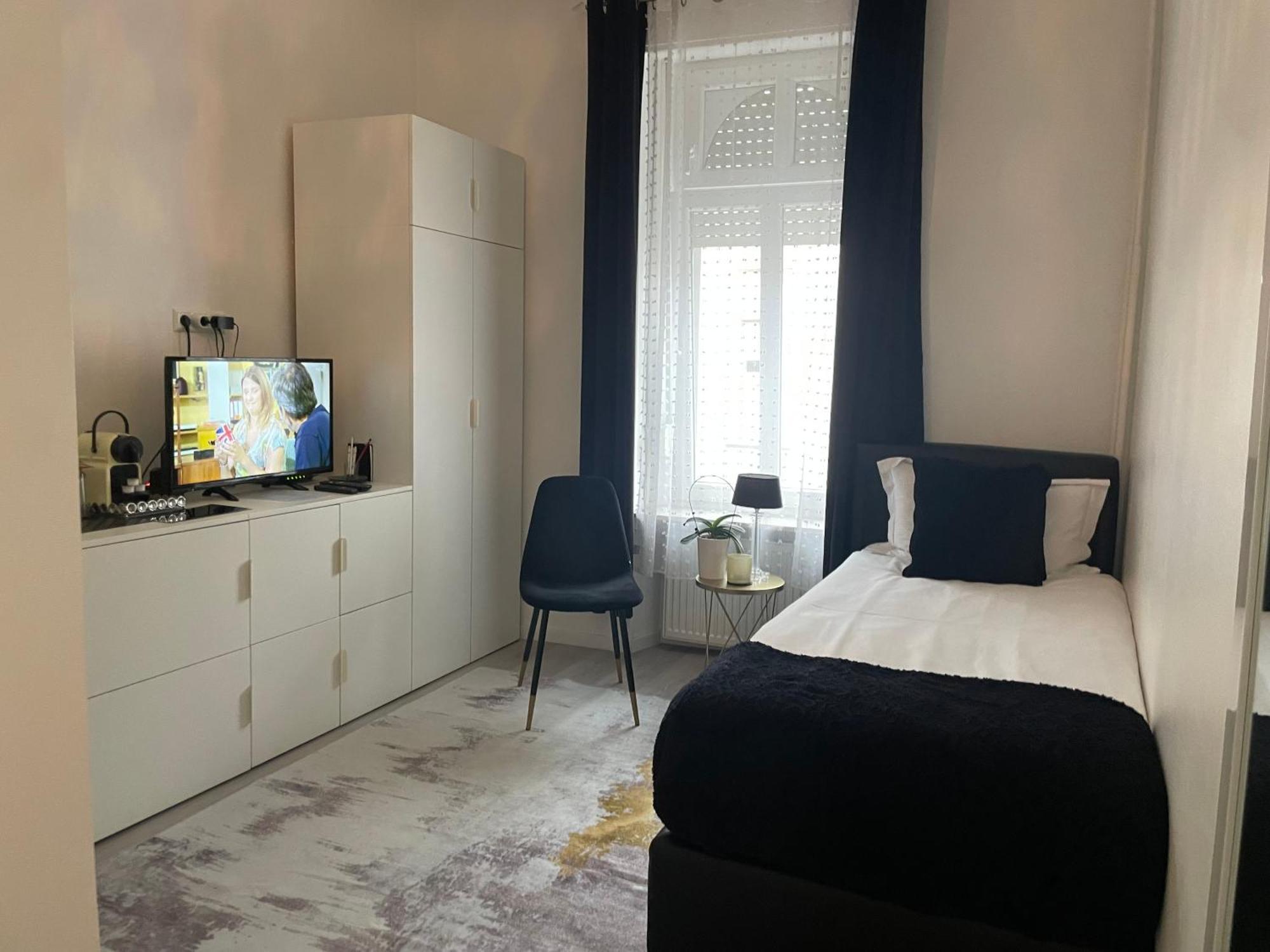 Executive Single Room With En-Suite In Guest House City Centre 룩셈부르크 외부 사진